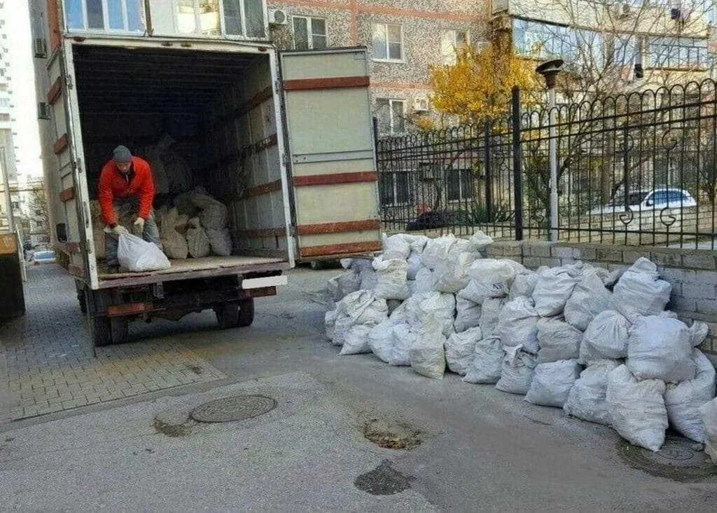 Вывоз мусора после переезда в Владивостоке в октябре