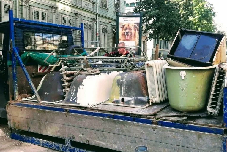 Вывоз старой сантехники в Владивостоке от ПроМусор: быстро, недорого от 559 руб., утилизация и грузчики
