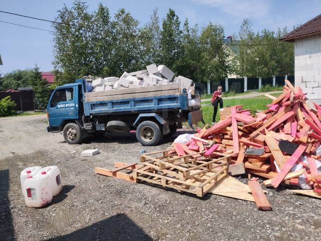 Вывоз мусора с чердака в Владивостоке в октябре